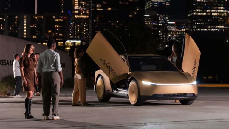 Tesla Cybercab, o robotáxi de Elon Musk, foi apresentado com anticlímax no Texas