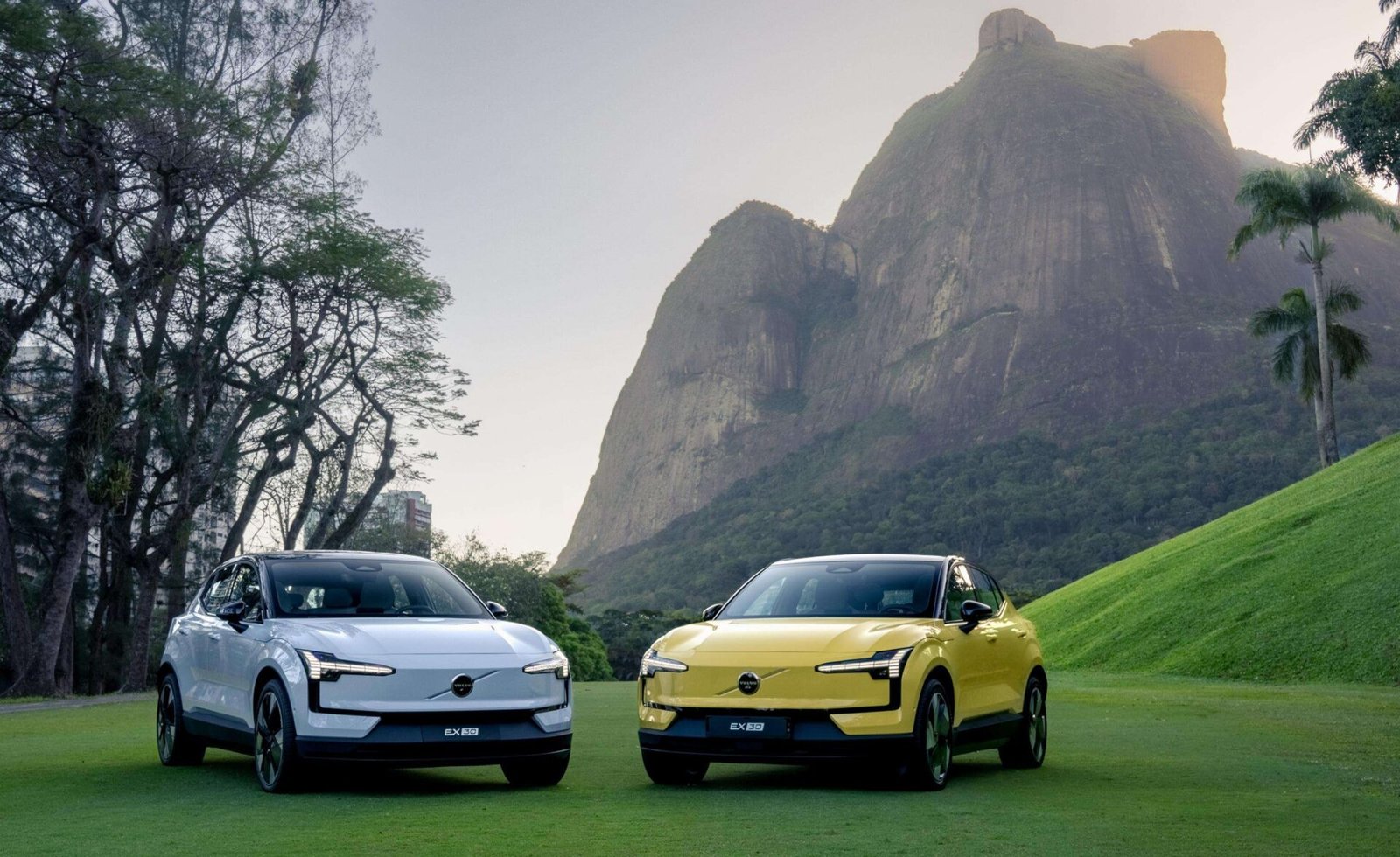 Volvo EX30, fabricado na China, inicia pré-venda no Brasil