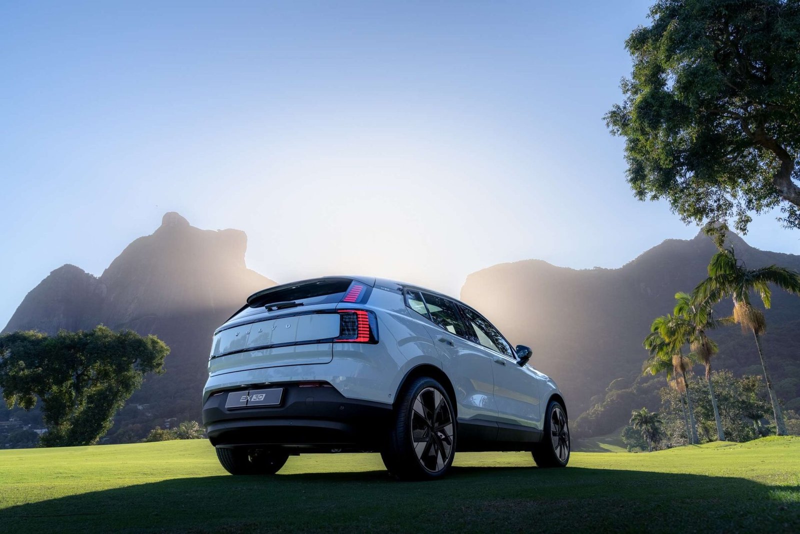 73 cidades vão ganhar carregadores elétricos rápidos da Volvo
