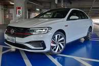 Teste: VW Jetta GLI tem duplo caráter e provoca paixão