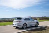 Dois novos Porsche Cayenne Coupé à venda: E-Hybrid e Turbo