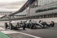 Mercedes-Benz comemora 126 anos de automobilismo