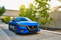 Oitava geração do Nissan Sentra tem design surpreendente