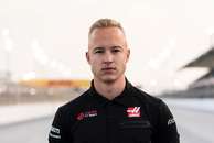 Mazepin, o chernomacho, coloca slogan da F1 em cheque
