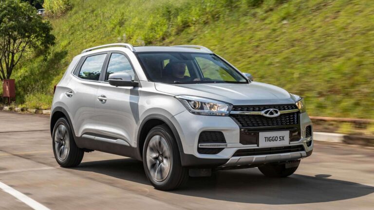 5 SUVs turbo flex que vão mais longe com um tanque