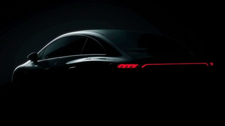 Mercedes revela primeiras imagens do sedã elétrico EQE