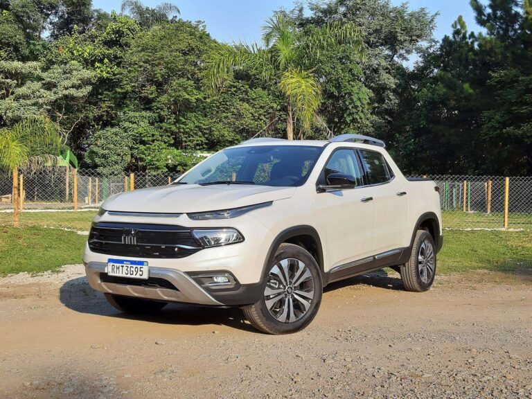 Fiat Toro Volcano Flex retorna melhor, mas tem um pênalti