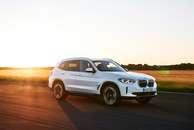 BMW iX3 elétrico está pronto e estreia este ano na China