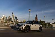 Novo Mini Countryman chega em 4 versões; duas são híbridas