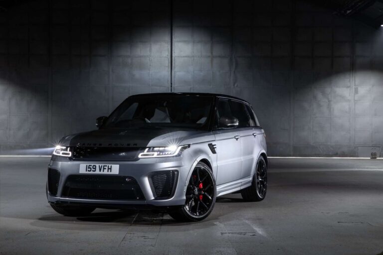 Range Rover Sport SVR ganha edição limitada por R$ 1 milhão