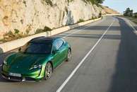 Porsche revela Taycan Cross Turismo, uma perua elétrica