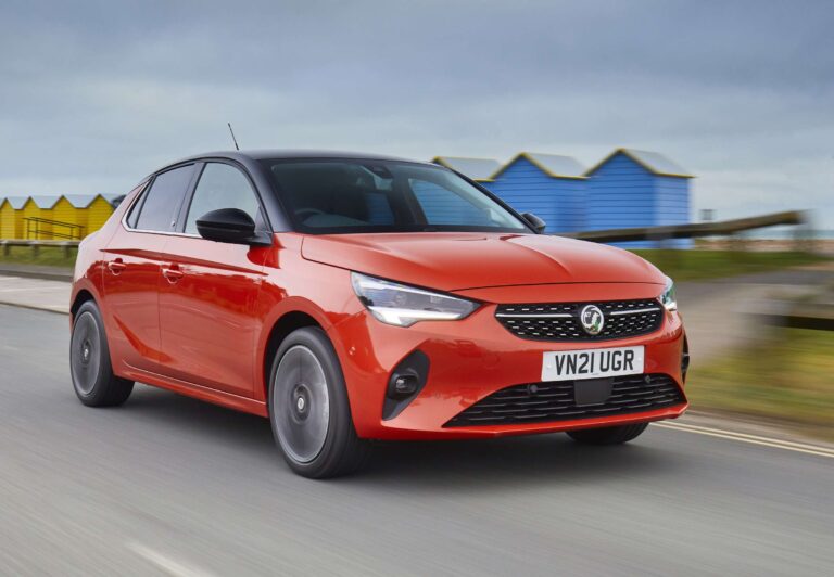 Novo Corsa, líder na Inglaterra, pode vir para o Brasil?