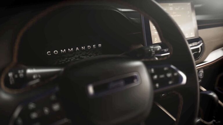 Jeep divulga teaser do interior do inédito SUV Commander