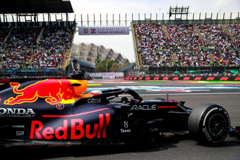 Verstappen é o mais rápido nos treinos para o GP do México