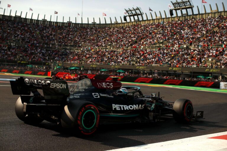 Bottas surpreende Red Bull e crava pole da F1 no México