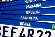 Placa Mercosul já está disponível no Brasil inteiro