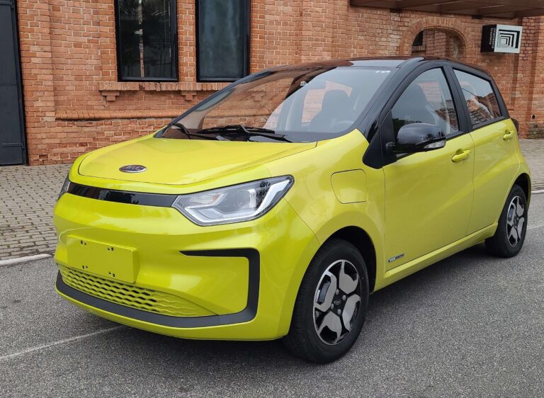 Quais são os carros elétricos mais econômicos do Brasil