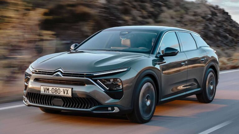Citroën C5 X, o carro 3 em 1, une sedã, perua e SUV