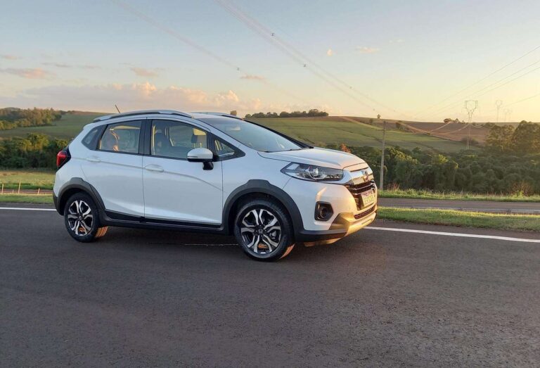 Na estrada com o Honda WR-V intermediário de R$ 104 mil