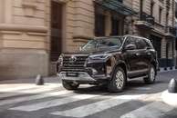 Novo Toyota SW4 a diesel tem 204 cv e passa de R$ 300 mil