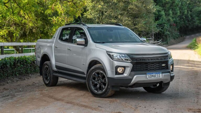 5 picapes a diesel que vão mais longe com um tanque