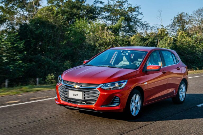 Hatches mais vendidos: Chevrolet Onix cai para o 4º lugar