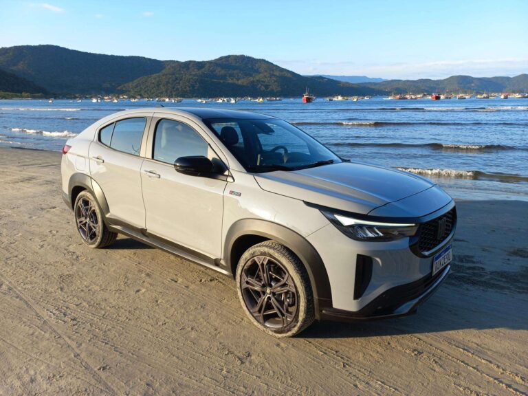 SUVs mais vendidos: Fiat Fastback  ultrapassa Honda HR-V
