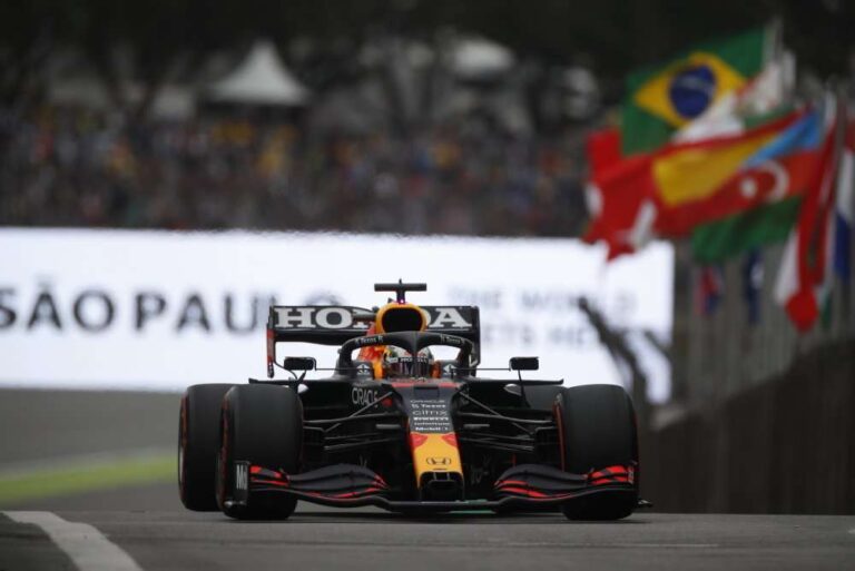 Verstappen diz que desempenho de Hamilton não surpreende