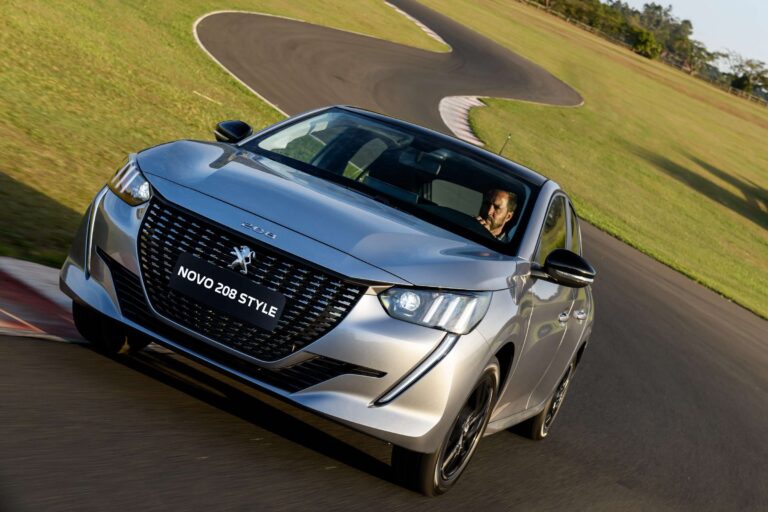 Peugeot sobe para 9º lugar; Caoa Chery sai do ranking top 10
