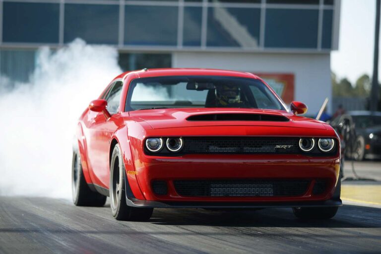 Fim da lenda Hellcat: Dodge Challenger será mesmo elétrico