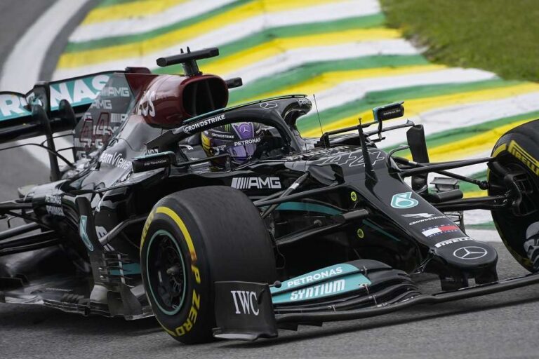 A diferença de um motor novo para Hamilton