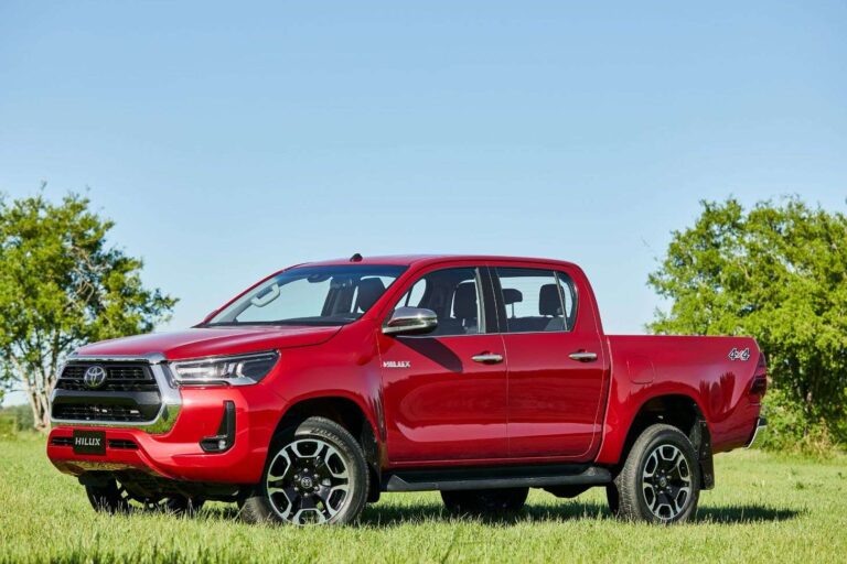 Site australiano prevê nova Toyota Hilux diesel de 310 cv