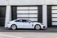 Novo Panamera 4S agora é híbrido plug-in e custa R$ 649 mil