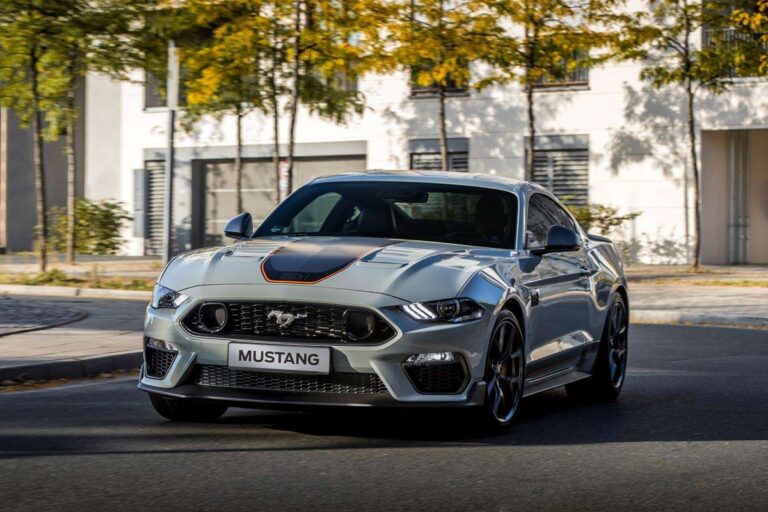 Ford Mustang Mach 1, ícone do desejo, estreia no Brasil