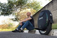 Mobilidade: monociclo elétrico estreia suspensão ajustável