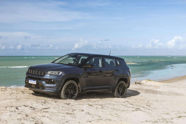 Jeep fatura R$ 84 milhões no Compass 4xe em apenas 5 horas