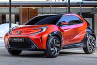 Novo Aygo X coloca a Toyota no terreno do Renault Kwid