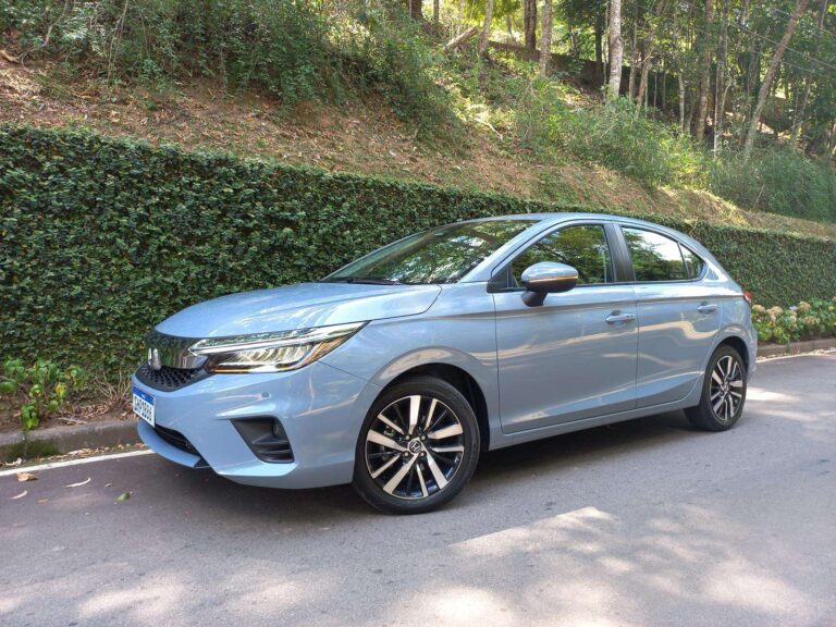 City Hatchback é um Fit alongado e rebaixado (e anda bem)