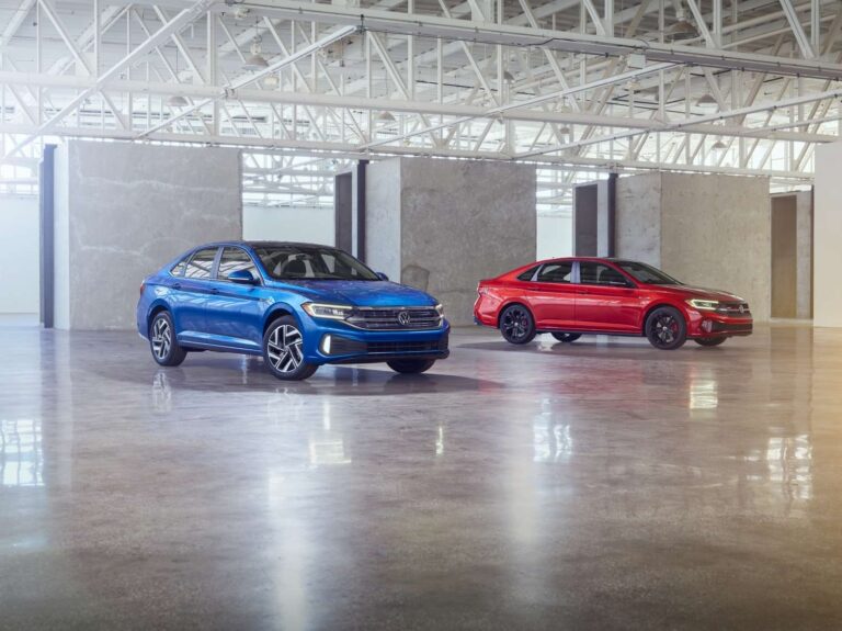 Volkswagen Jetta muda visual e chega ao Brasil em 2022