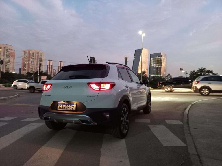 É possível fazer 22 km/l com o Kia Stonic na cidade (ou mais)