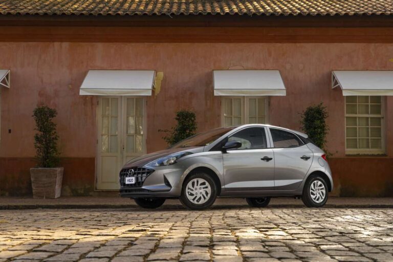 Hyundai HB20 ganha airbags laterais de série na linha 2022