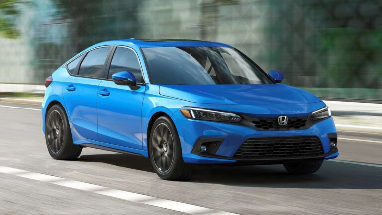 Honda Civic Hatch revelado. É ousado e tem câmbio manual