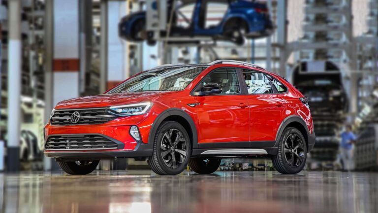 VW vai suspender (de novo) a produção de Nivus e Saveiro