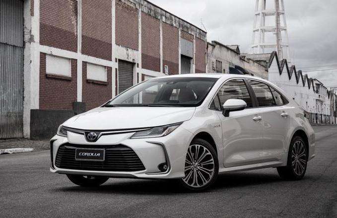 Toyota baixa os preços de todas as versões do Corolla sedã