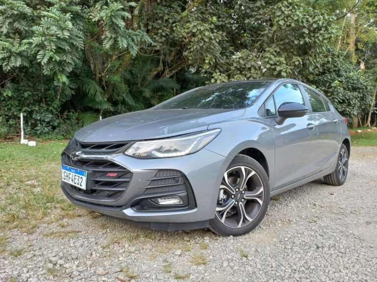 Avaliação: Chevrolet Cruze RS, o último suspiro dos hatches