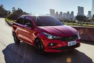 Fiat Cronos e Strada 1.3 ganham equipamentos (sem aumento)