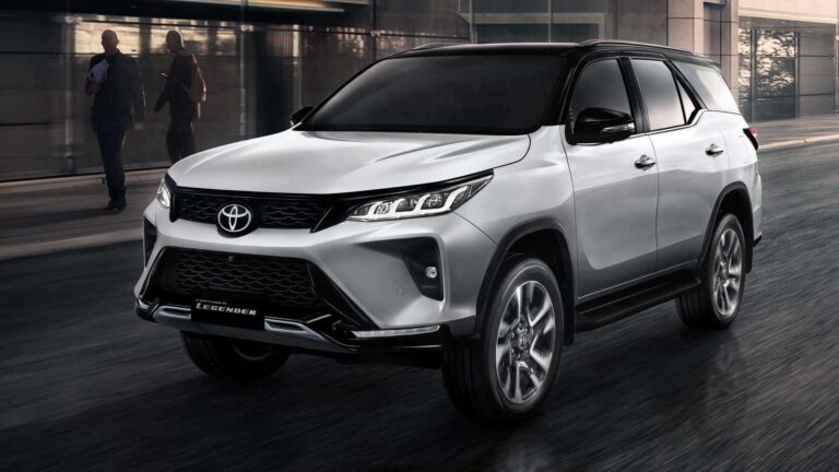 Toyota Hilux e SW4 terão novidades contra S10 e Commander