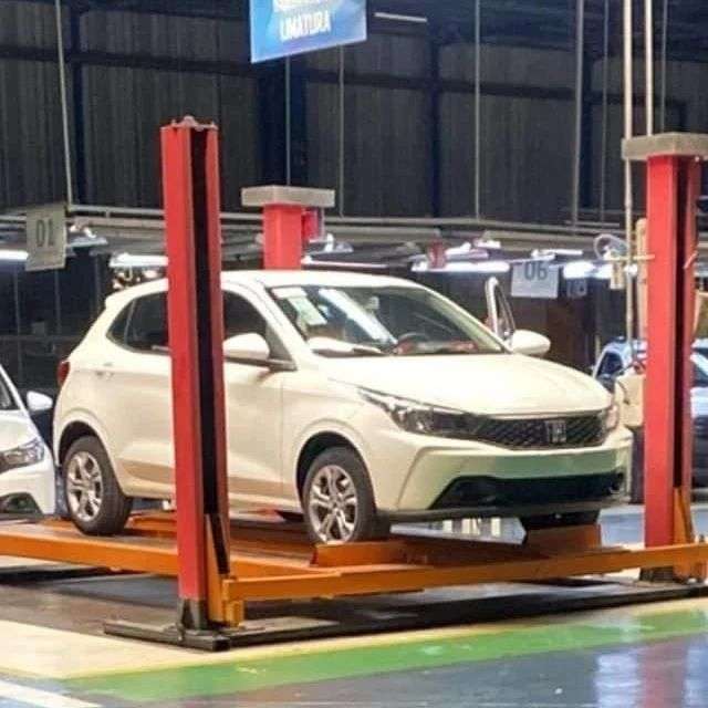 Fiat Argo 2023 chega em breve com câmbio CVT e novo design