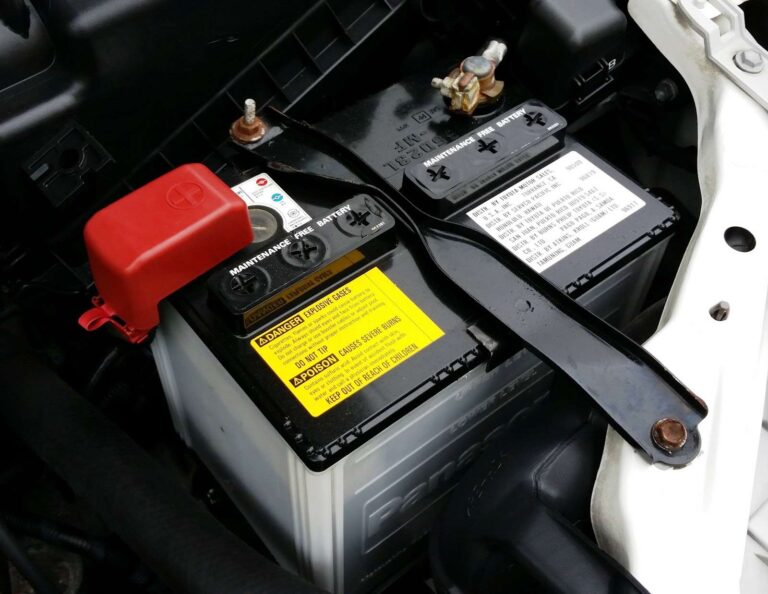 5 erros que podem diminuir a vida útil da bateria do carro