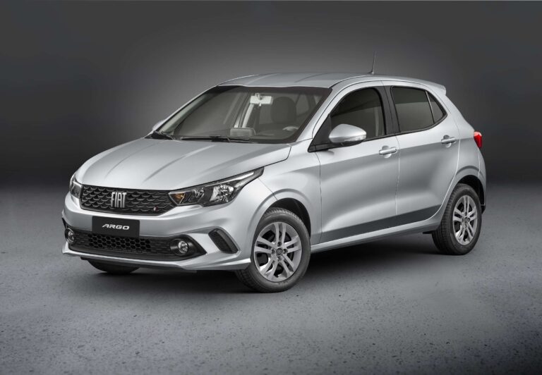 Hatches: Fiat Argo registra 5.555 vendas e retoma liderança